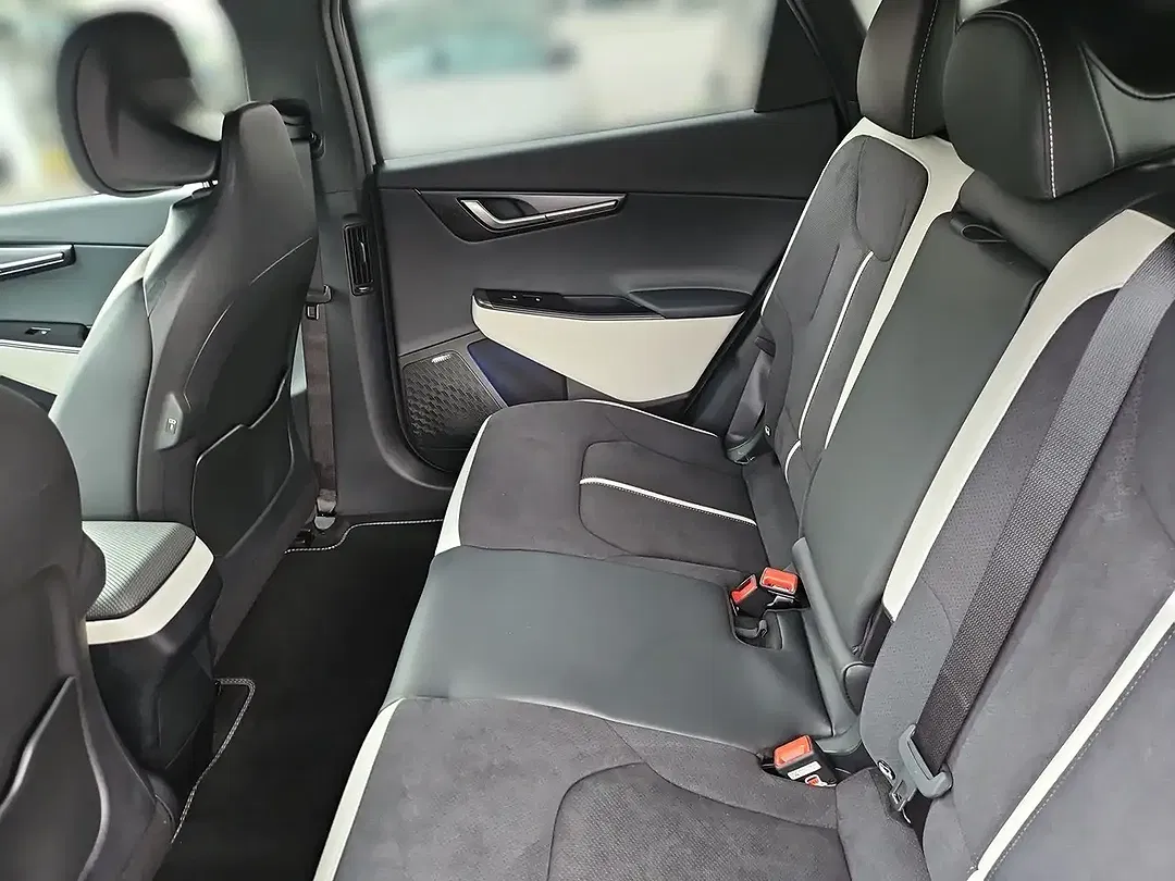Kia EV6 - Thumbnail 8