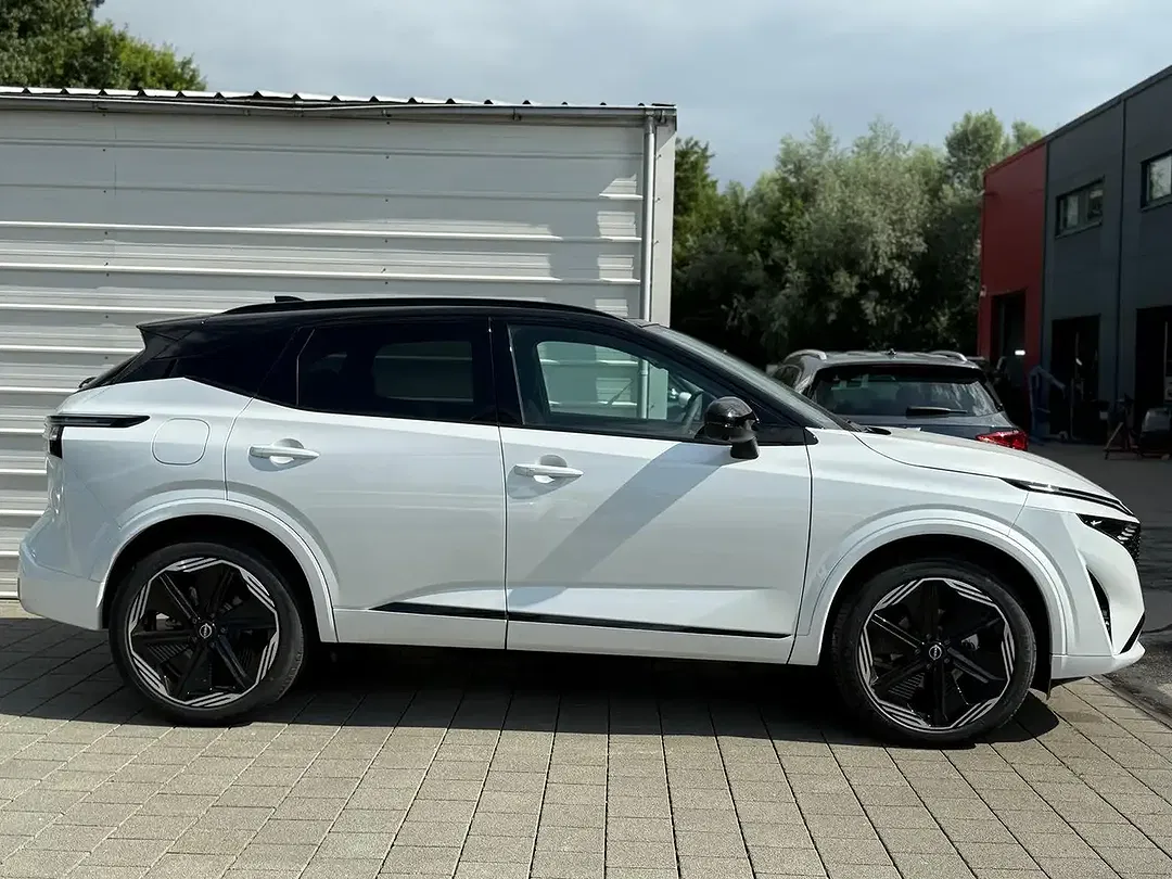 Nissan Qashqai - Thumbnail 3