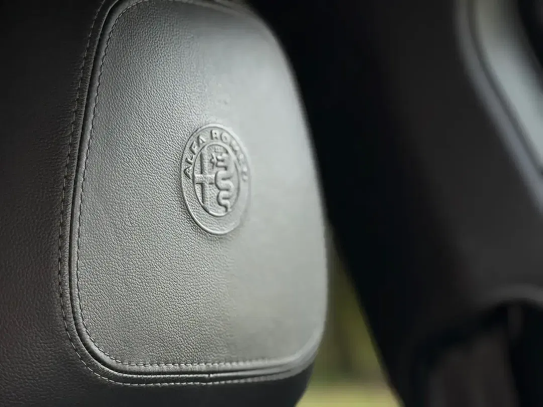 Alfa Romeo Giulia - Thumbnail 10