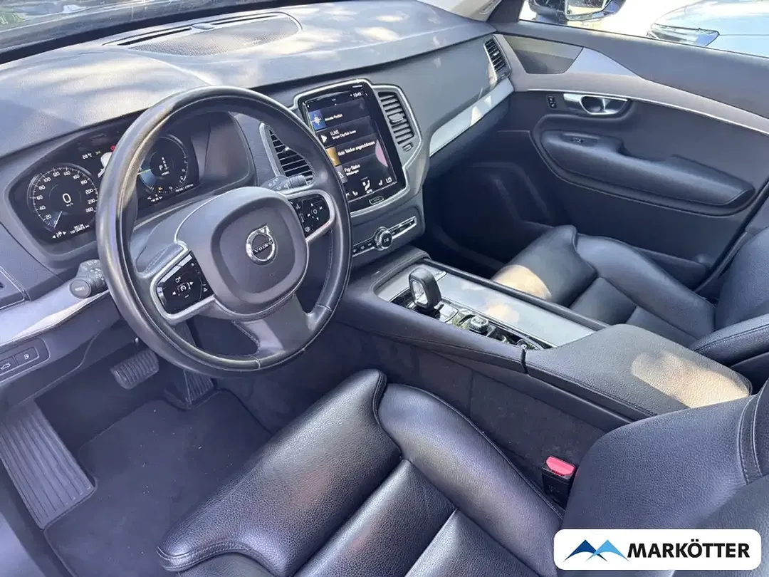 Volvo XC90 - Thumbnail 11