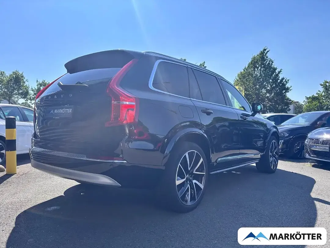 Volvo XC90 - Thumbnail 2