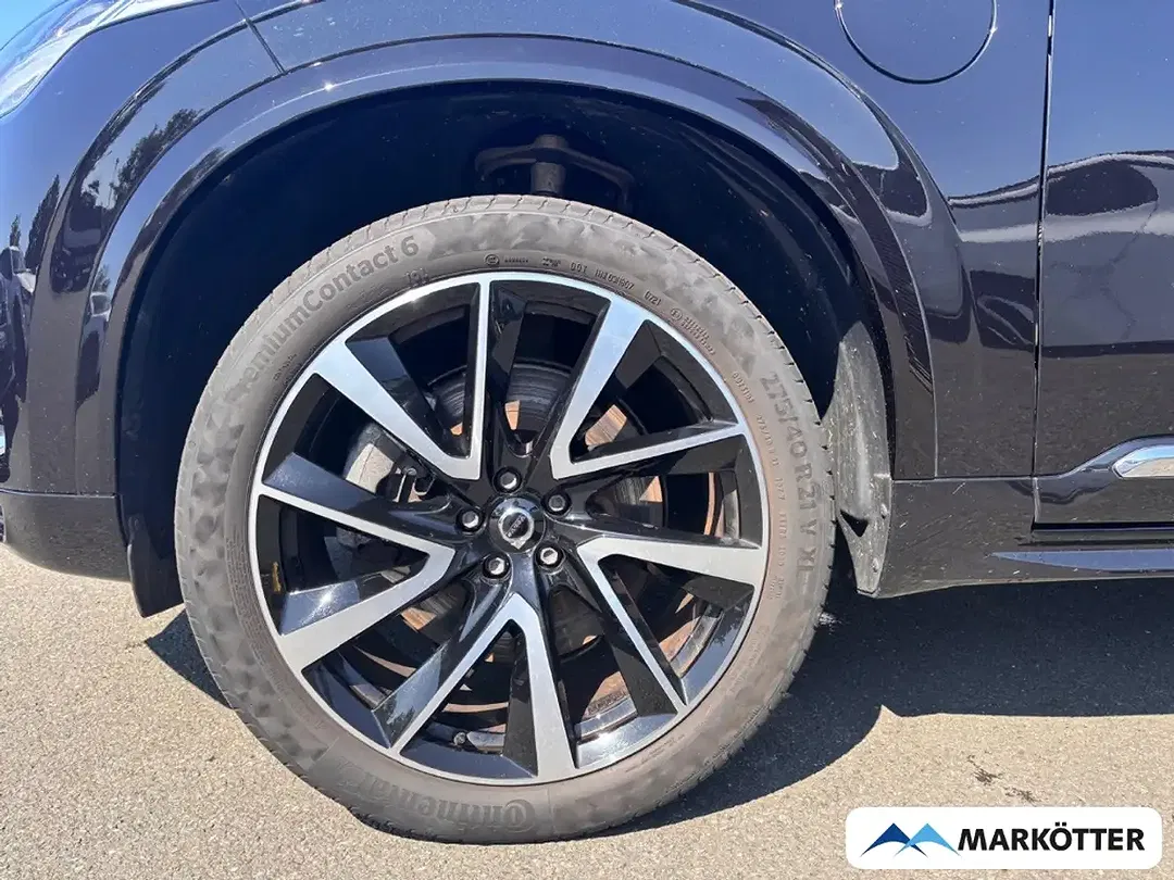 Volvo XC90 - Thumbnail 4