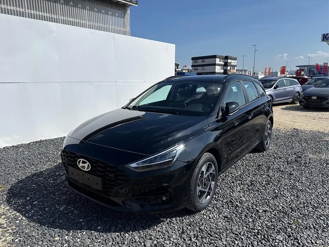Hyundai i30 - Thumbnail 1