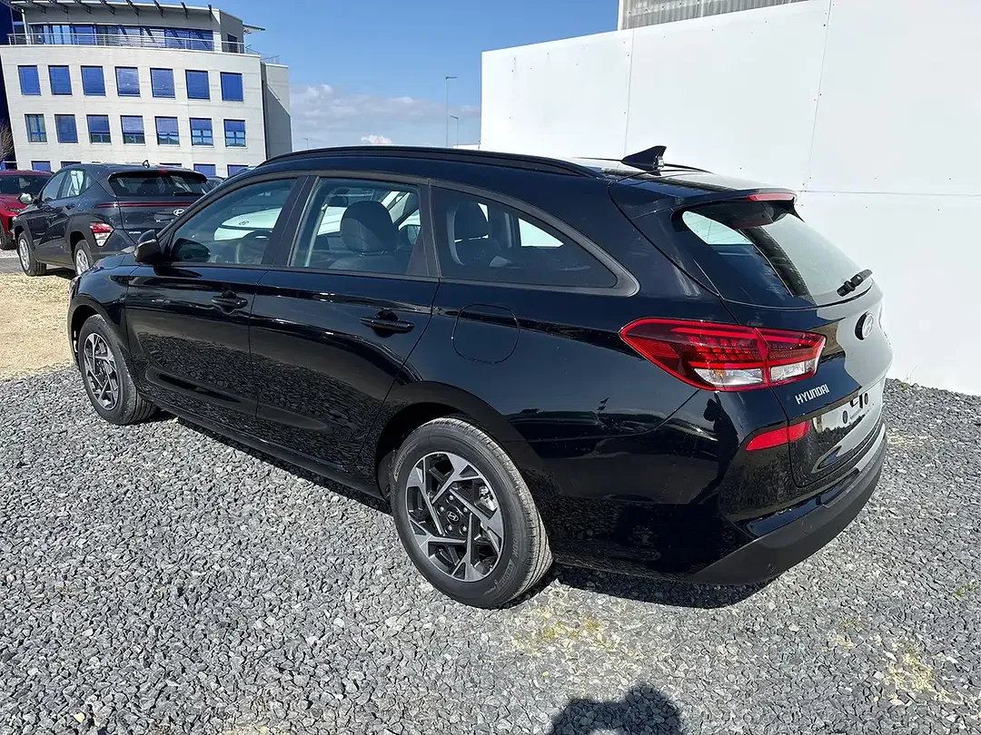 Hyundai i30 - Thumbnail 4