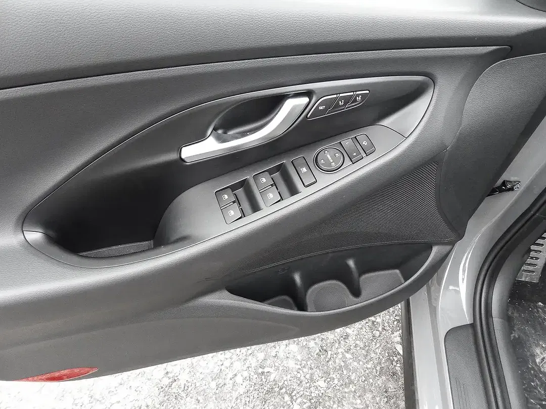 Hyundai i30 - Thumbnail 15