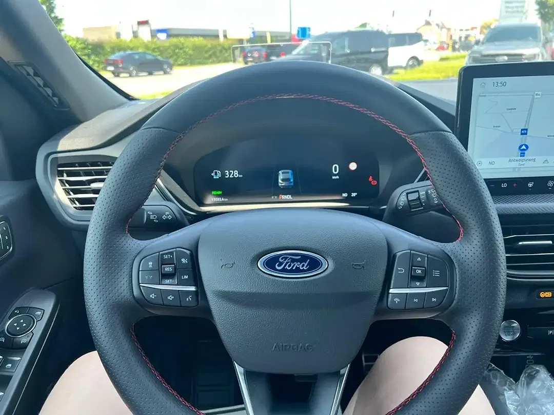 Ford Kuga - Thumbnail 6