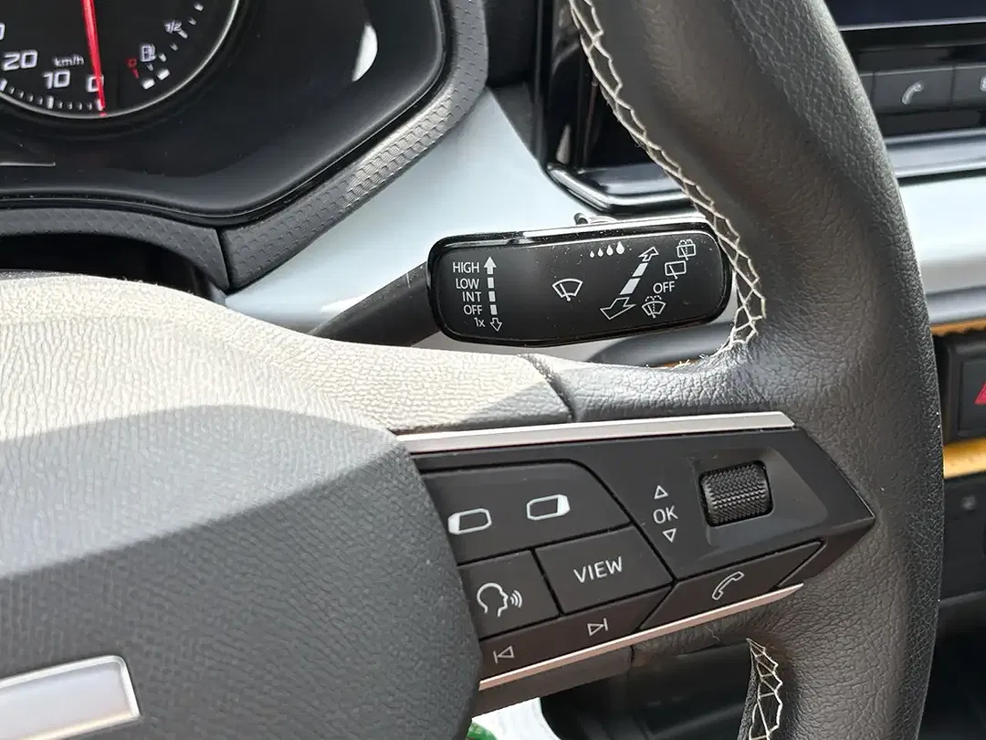 SEAT Ibiza - Thumbnail 11