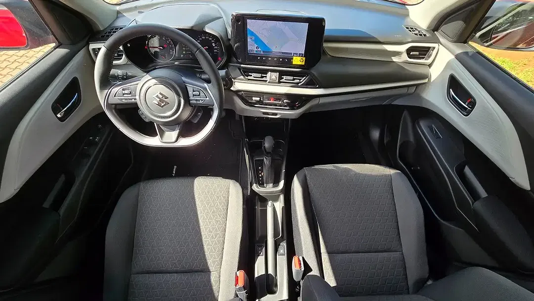Suzuki Swift - Thumbnail 13