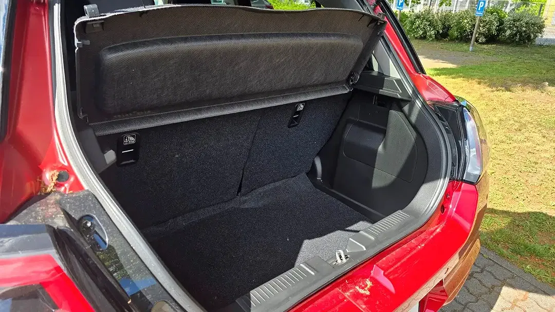 Suzuki Swift - Thumbnail 15