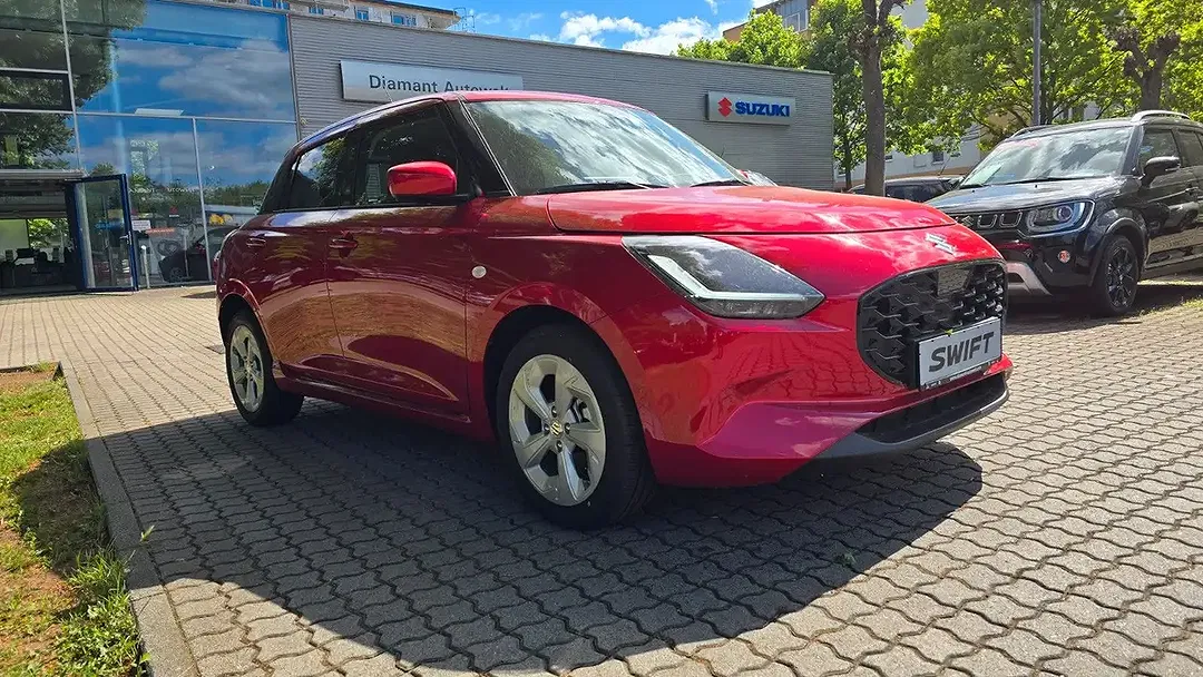 Suzuki Swift - Thumbnail 4