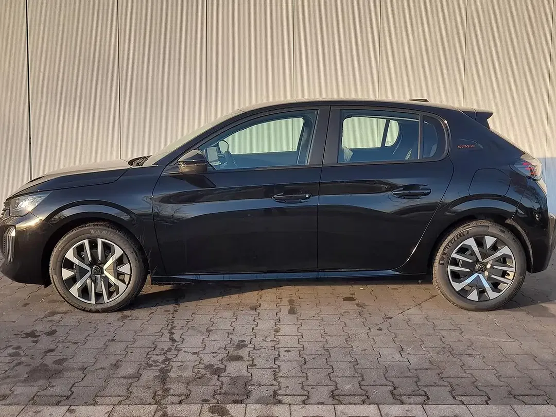 Peugeot 208 - Thumbnail 7