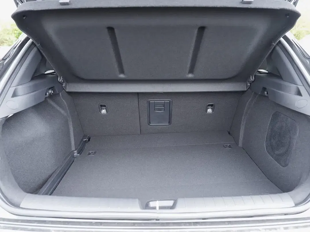 Kia K4 - Thumbnail 6