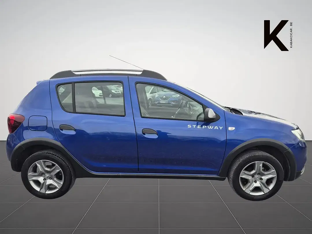 Dacia Sandero - Thumbnail 8