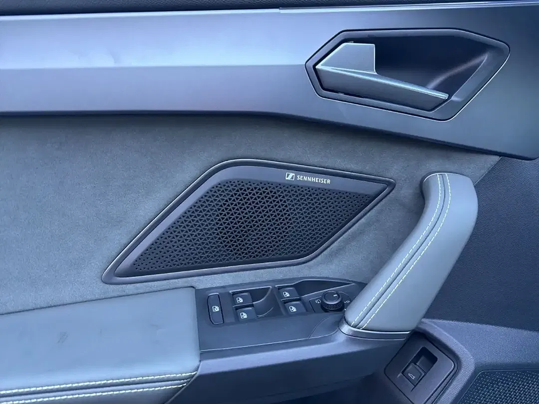 CUPRA Leon - Thumbnail 11