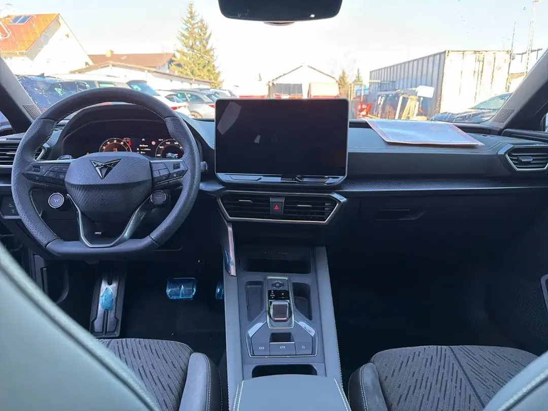 CUPRA Leon - Thumbnail 8