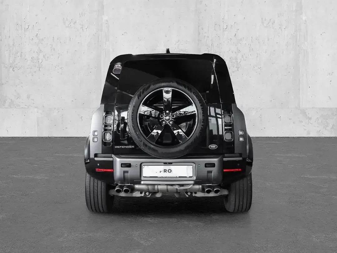 Land Rover Defender - Thumbnail 6