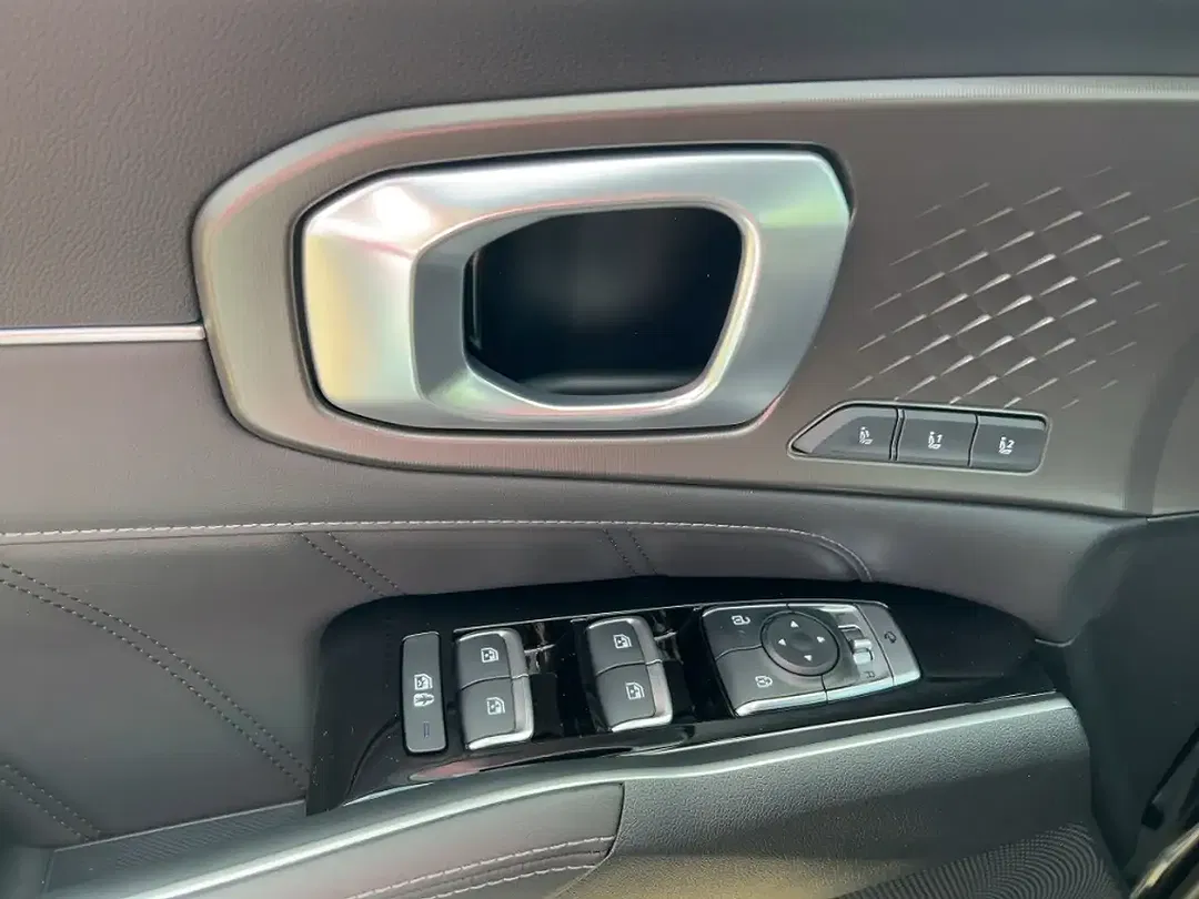 Kia Sorento - Thumbnail 14