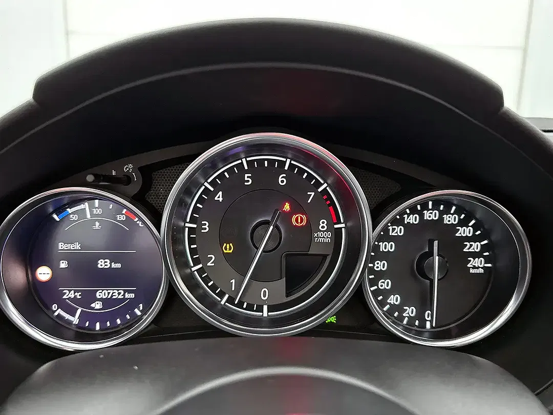 Mazda MX-5 - Thumbnail 10