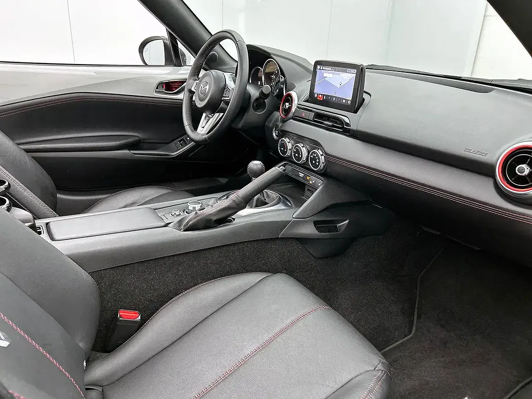 Mazda MX-5 - Thumbnail 8