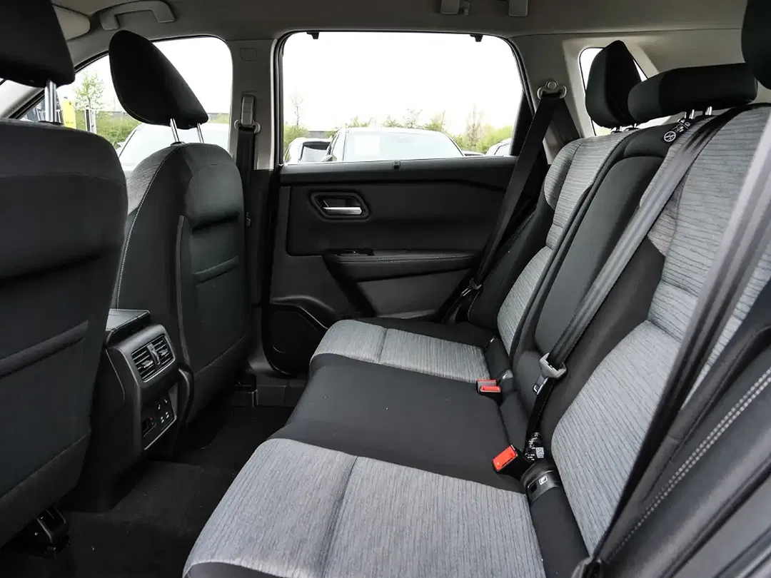 Nissan X-Trail - Thumbnail 8