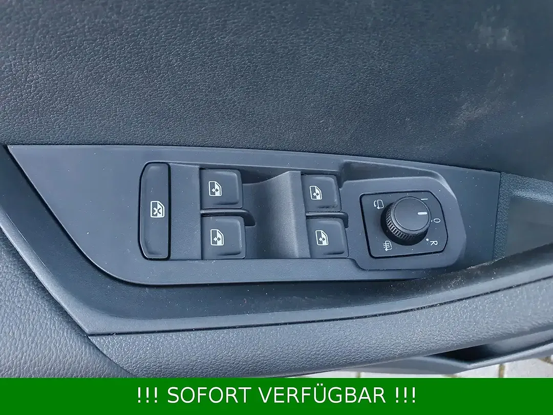 Skoda Karoq - Thumbnail 28
