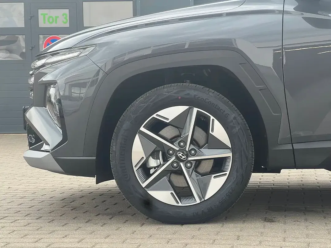 Hyundai TUCSON - Thumbnail 2