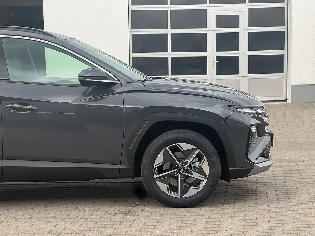 Hyundai TUCSON - Thumbnail 8