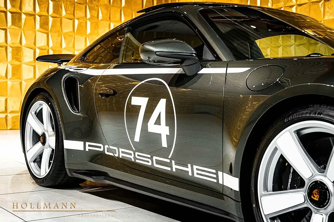 Porsche 992 - Thumbnail 10