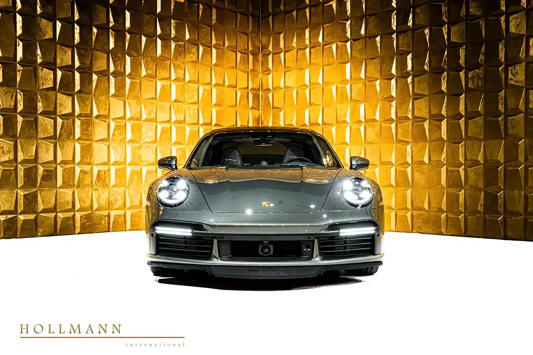 Porsche 992 - Thumbnail 4