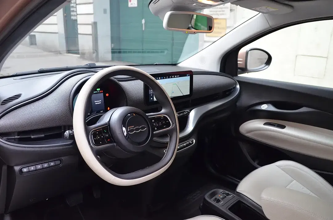 Fiat 500e - Thumbnail 7