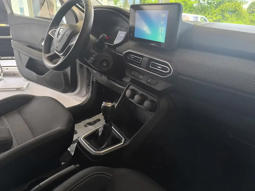Dacia Sandero - Thumbnail 10