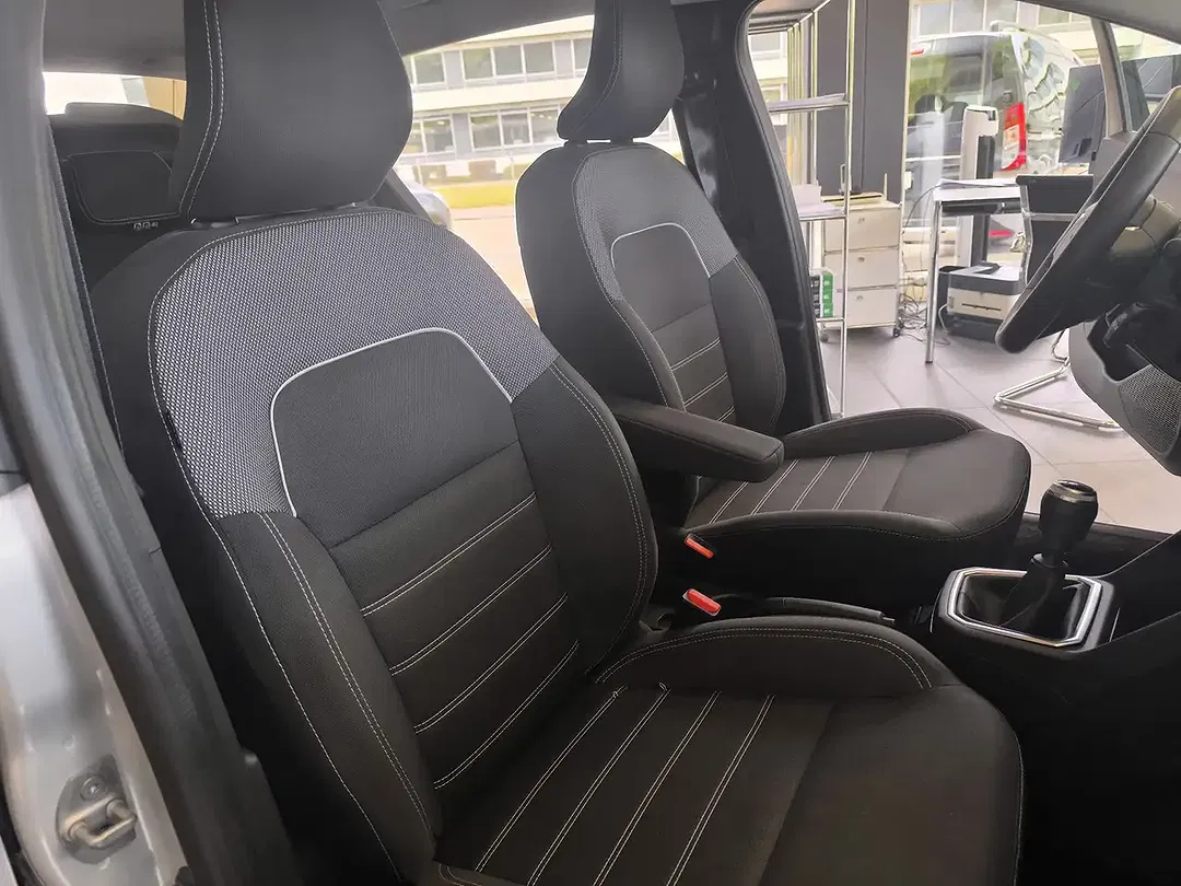 Dacia Sandero - Thumbnail 13