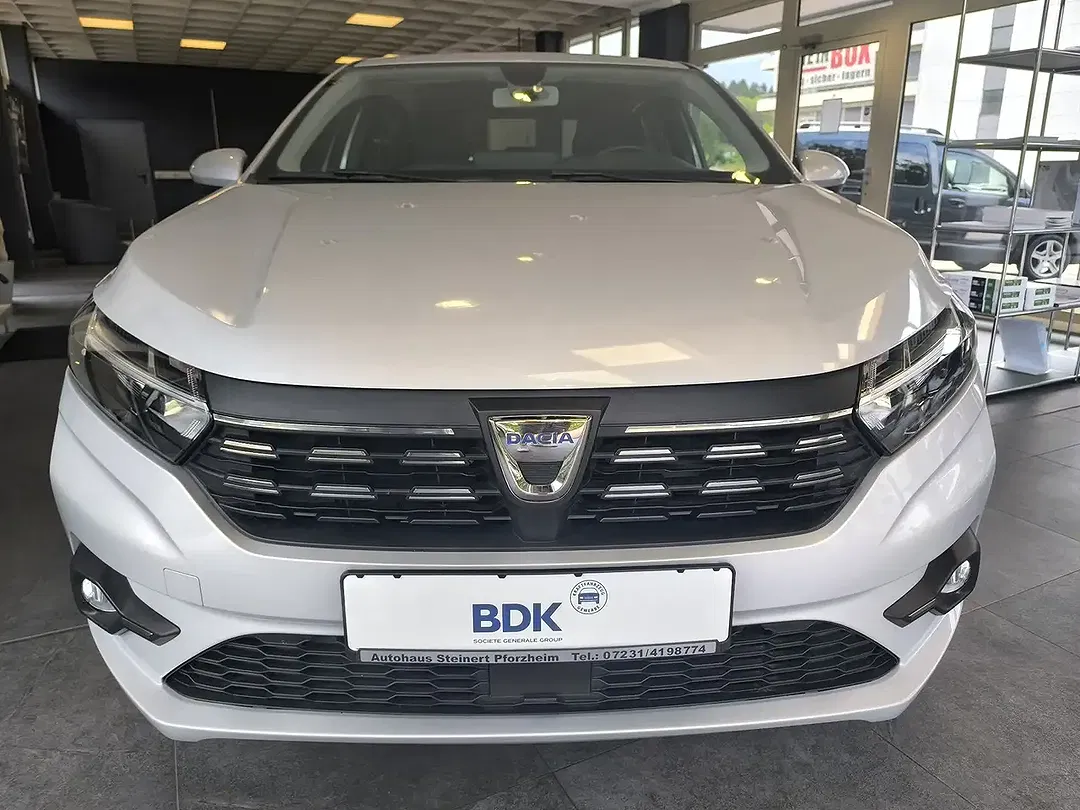 Dacia Sandero - Thumbnail 2