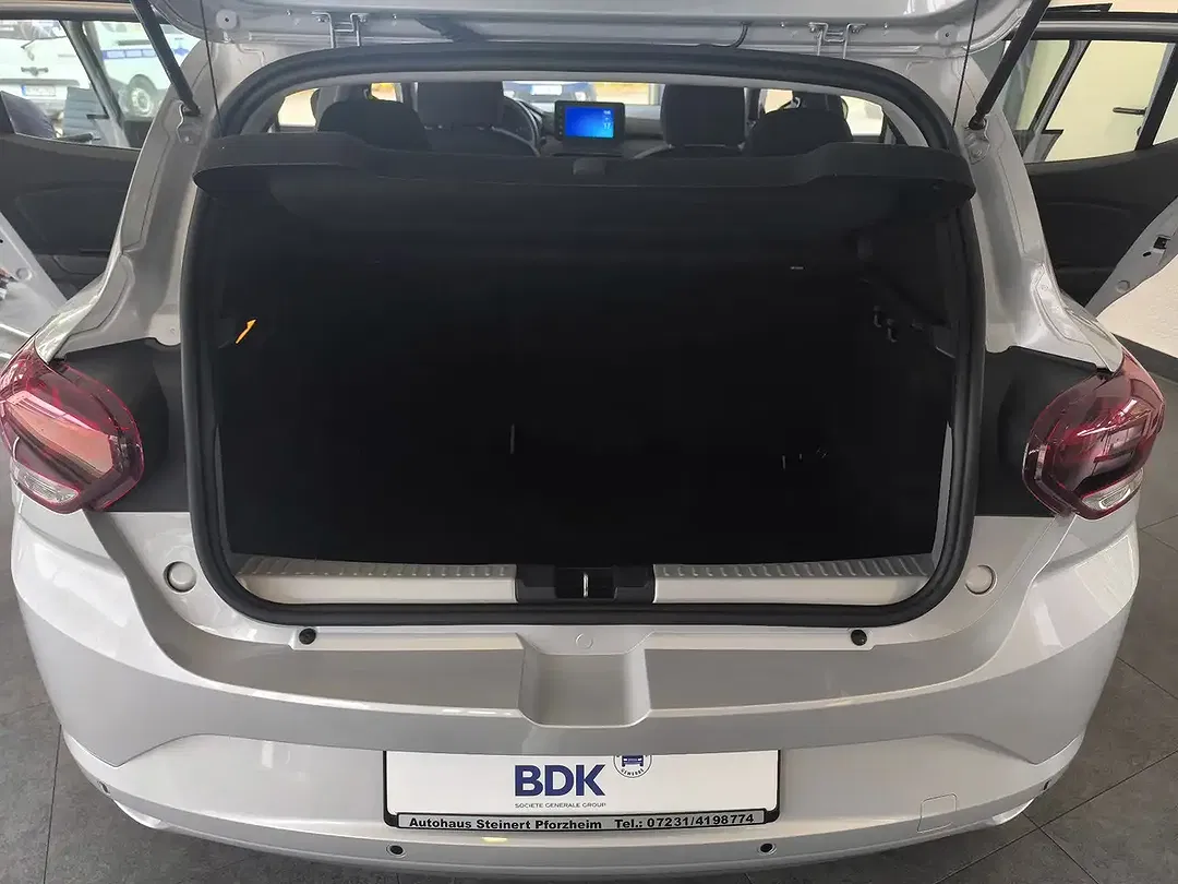 Dacia Sandero - Thumbnail 7
