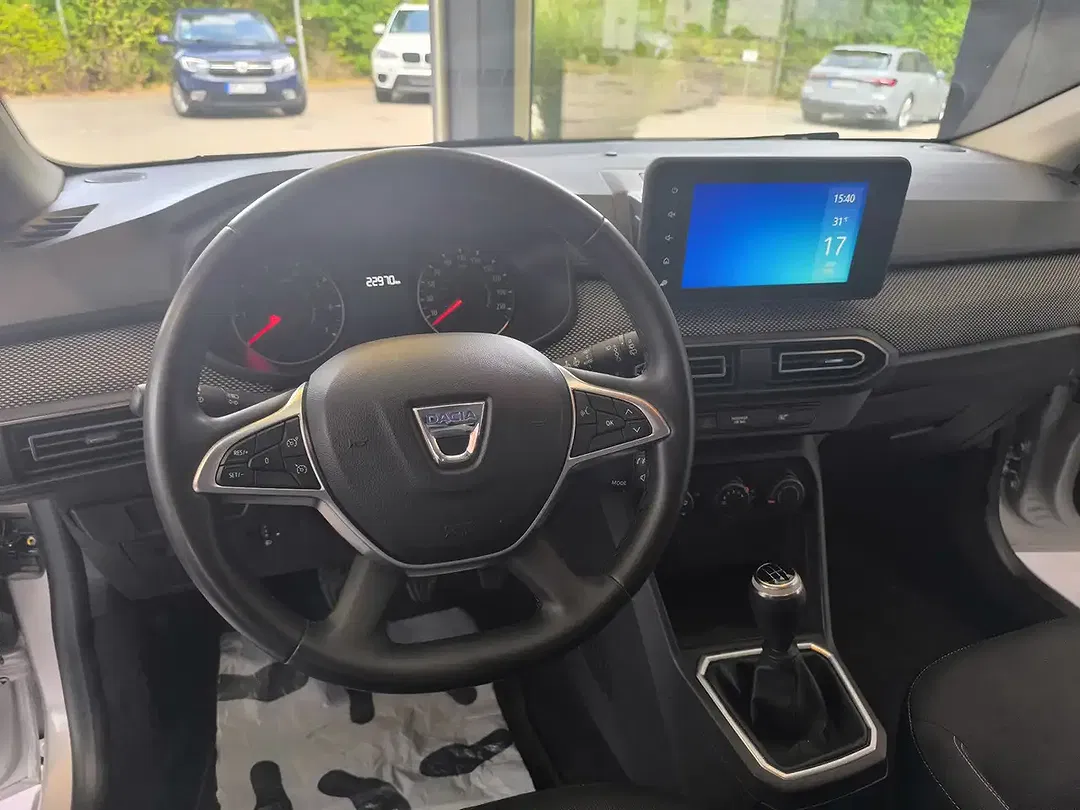 Dacia Sandero - Thumbnail 9