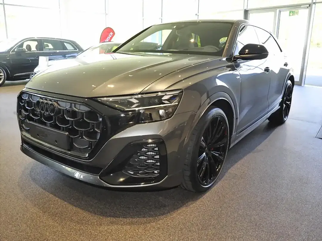 Audi Q8 - Thumbnail 10
