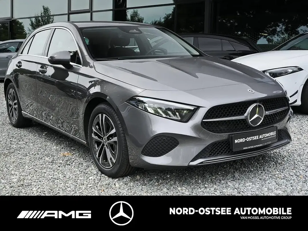 Mercedes-Benz A 180 - Thumbnail 3