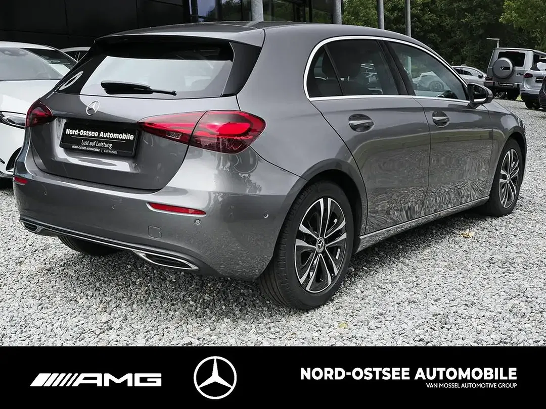 Mercedes-Benz A 180 - Thumbnail 4