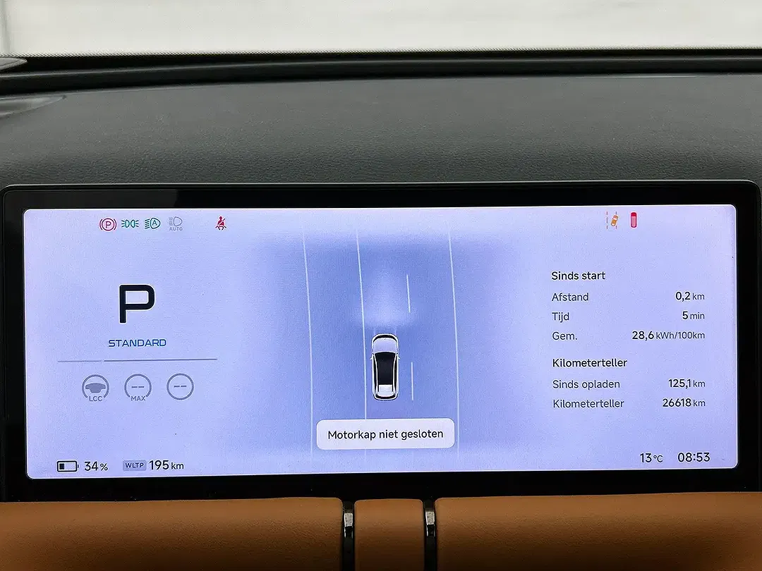 Xpeng G9 - Thumbnail 6