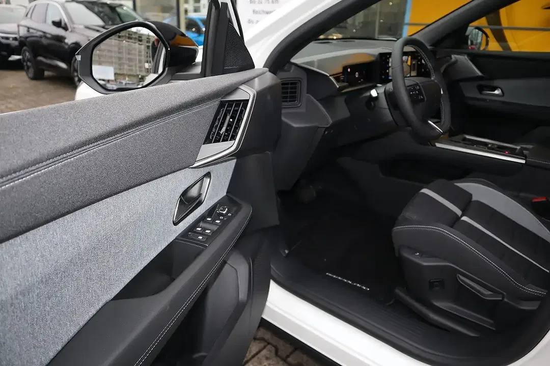Opel Grandland X - Thumbnail 5