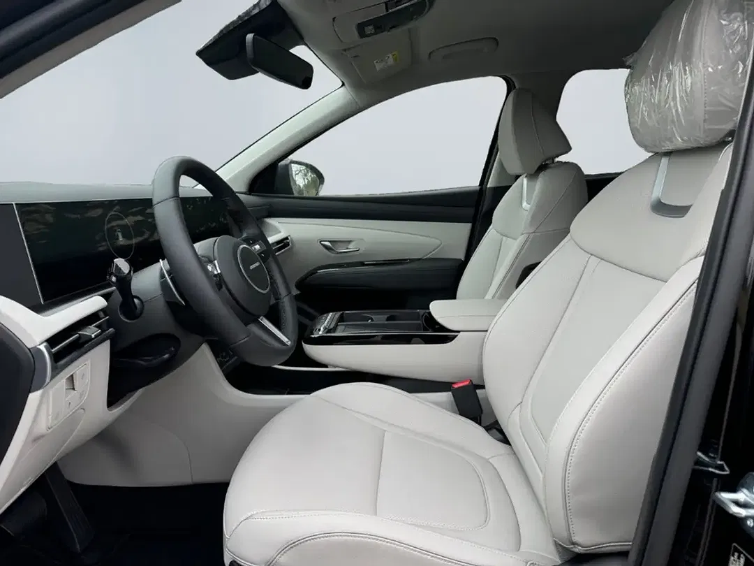 Hyundai TUCSON - Thumbnail 9