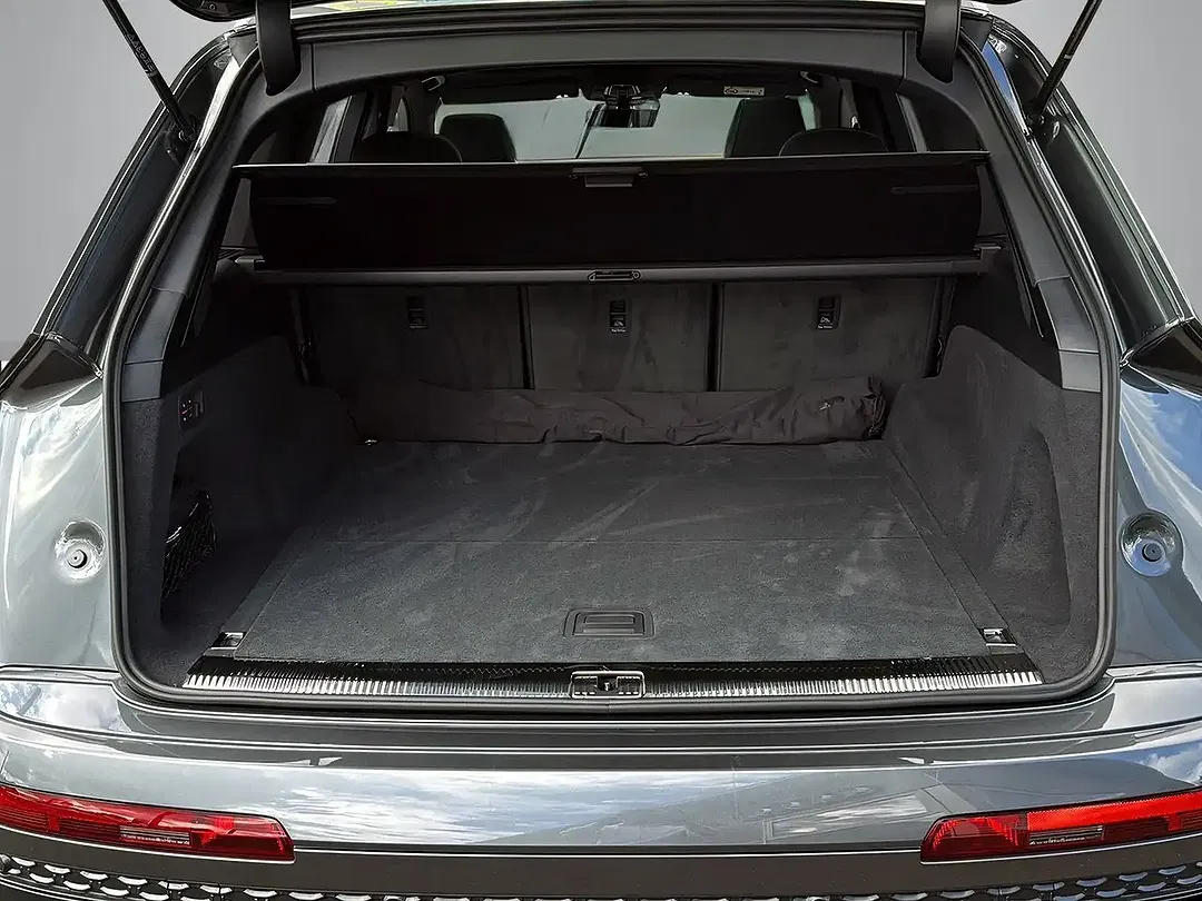 Audi Q7 - Thumbnail 13