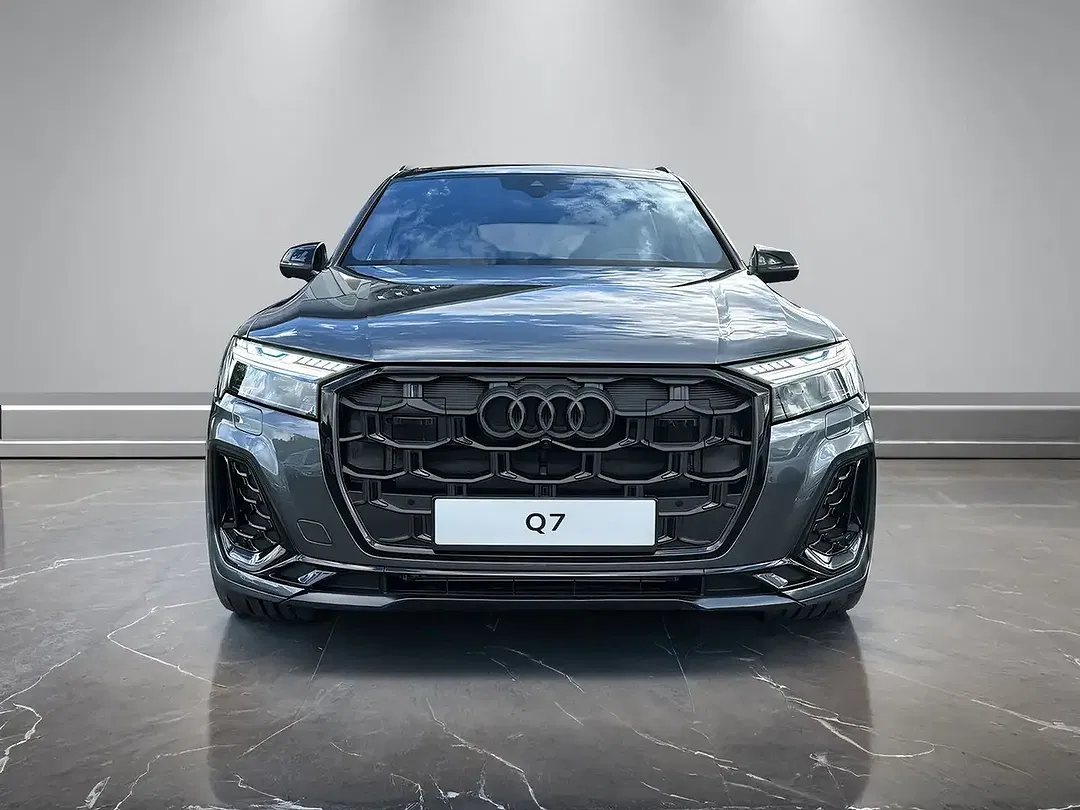 Audi Q7 - Thumbnail 3