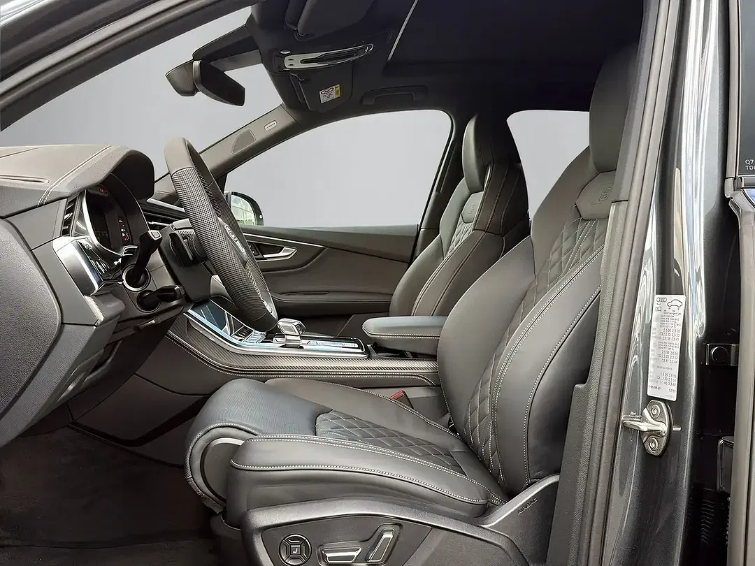 Audi Q7 - Thumbnail 6