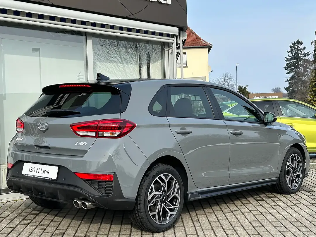 Hyundai i30 - Thumbnail 4
