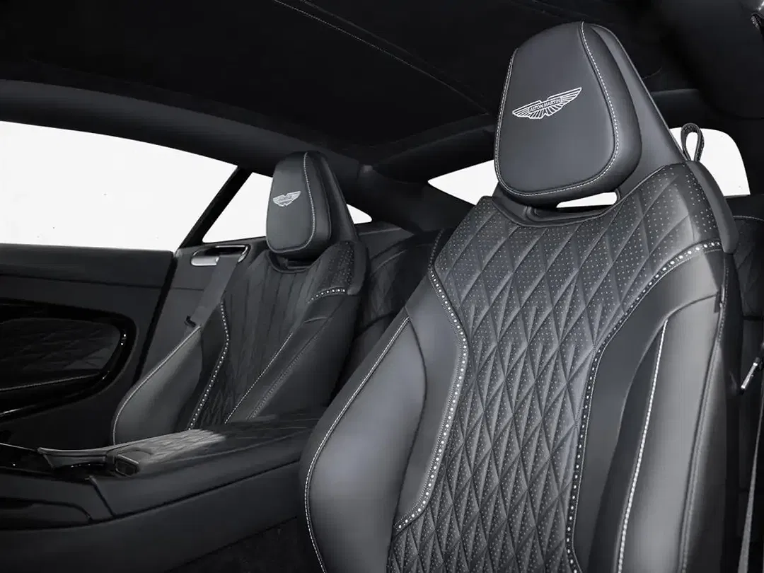 Aston Martin DB12 - Thumbnail 12
