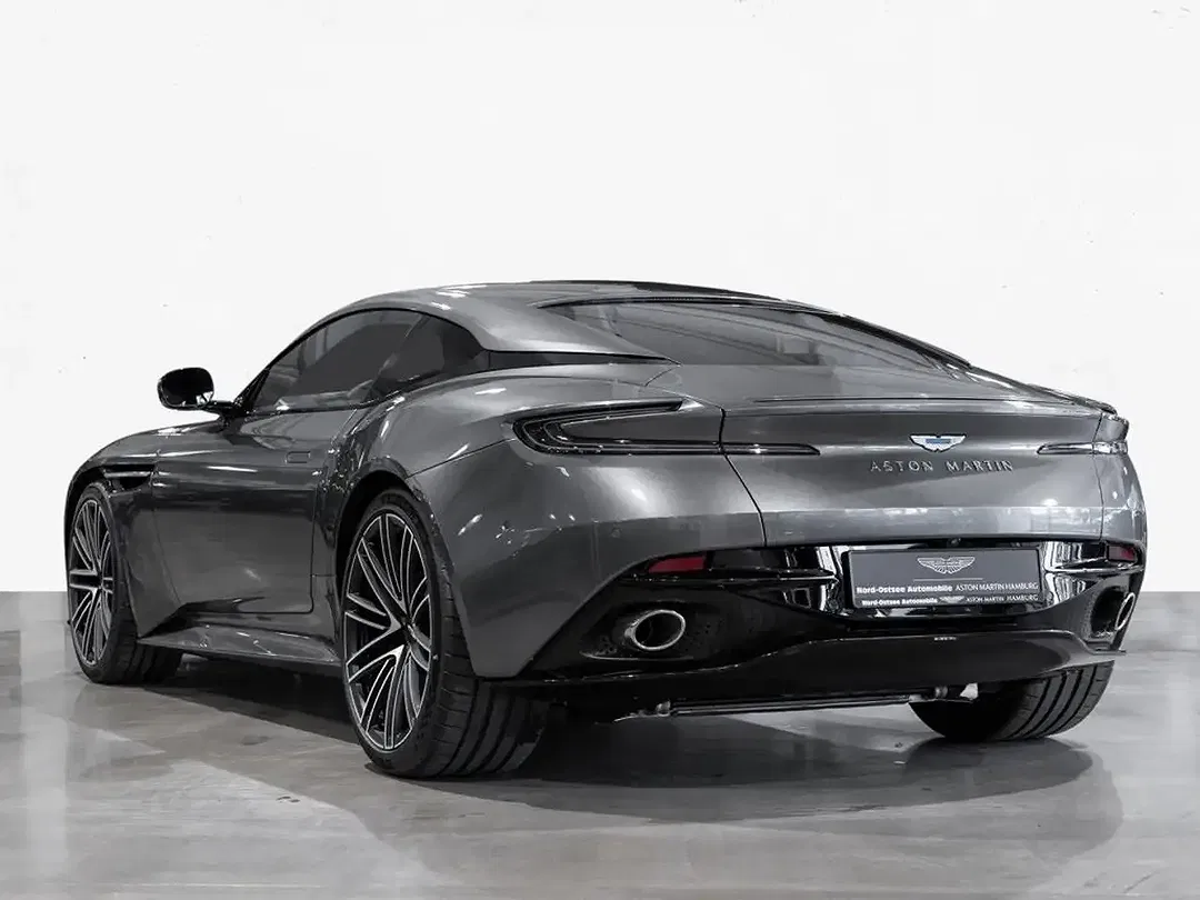 Aston Martin DB12 - Thumbnail 2