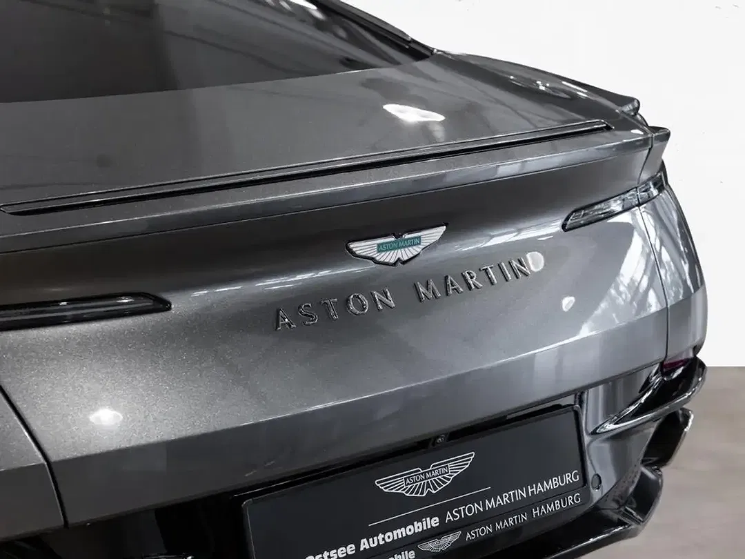 Aston Martin DB12 - Thumbnail 8