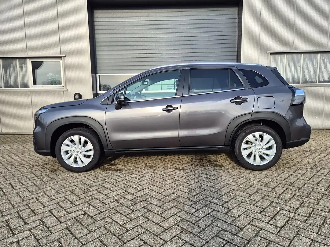 Suzuki S-Cross - Thumbnail 2