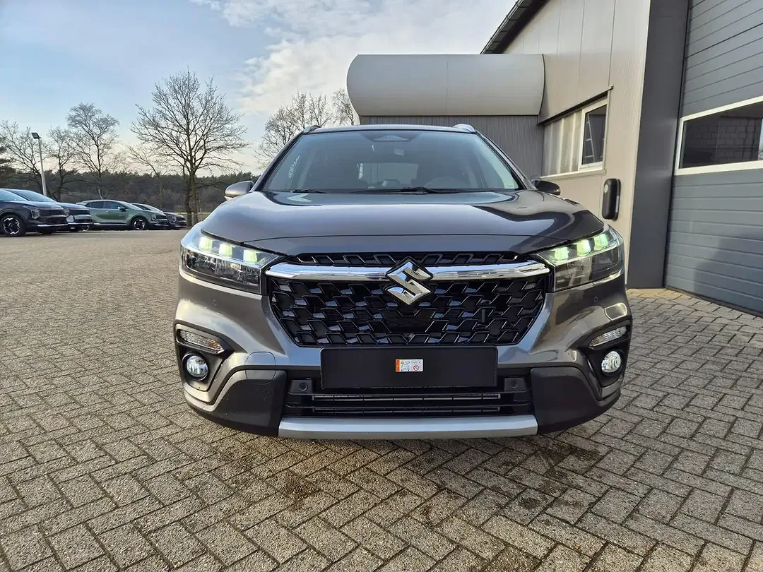 Suzuki S-Cross - Thumbnail 8